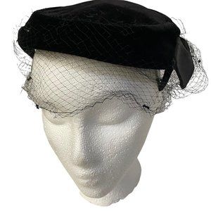 Vintage Chic Black Double Bow Veiled Adjustable Head Sze Size Womens Hat 8" x 2"